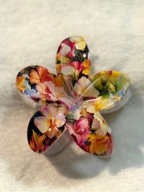 Beautiful Tropical Glossy 3” Plumeria Lobster Claw Hair Clip